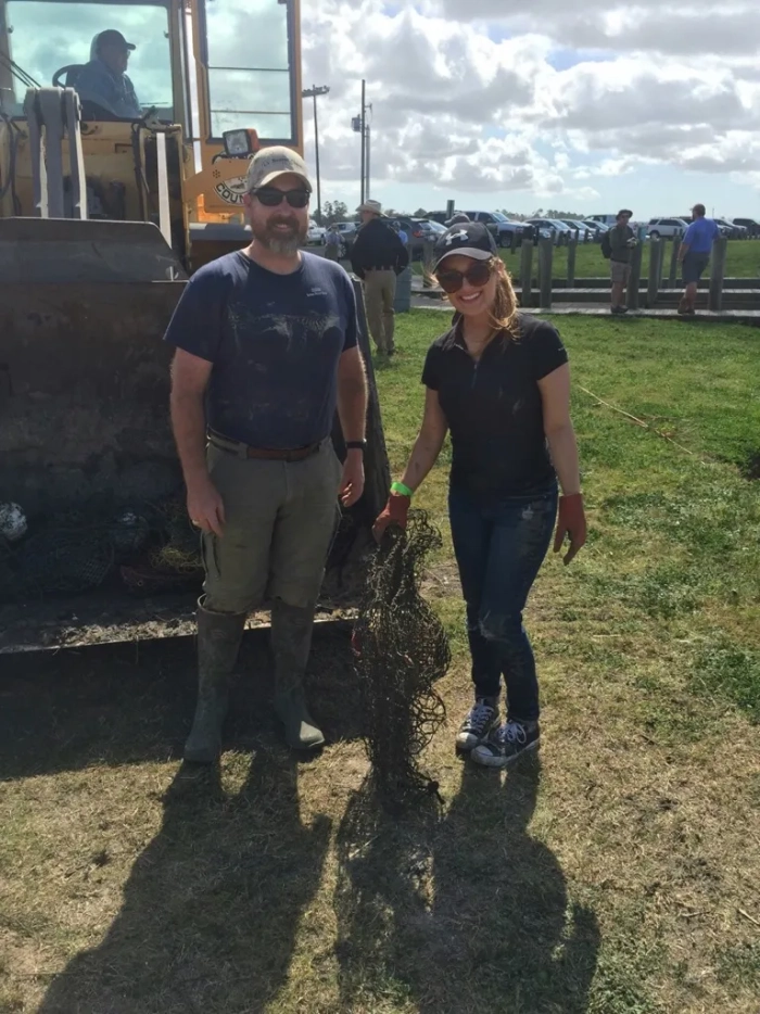 DESCO Volunteers with Galveston Bay Foundation for the 2016 Crab Trap Removal